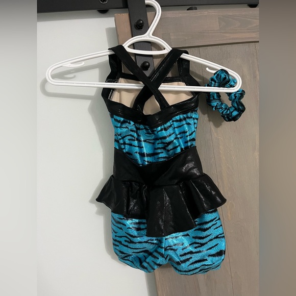 Girl’s Dance Costume - Picture 3 of 4